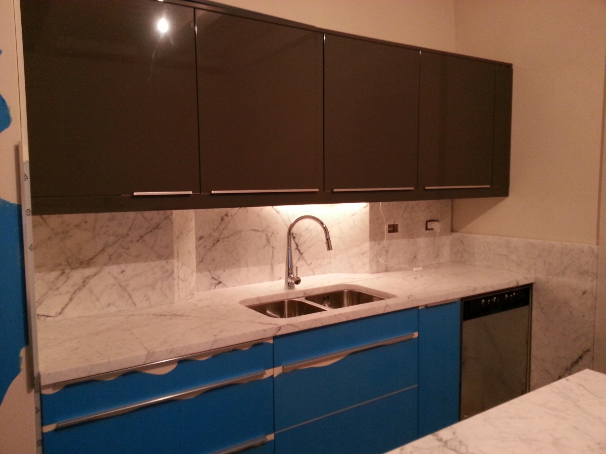 Counter Top of Marmo Bianco of Carrara