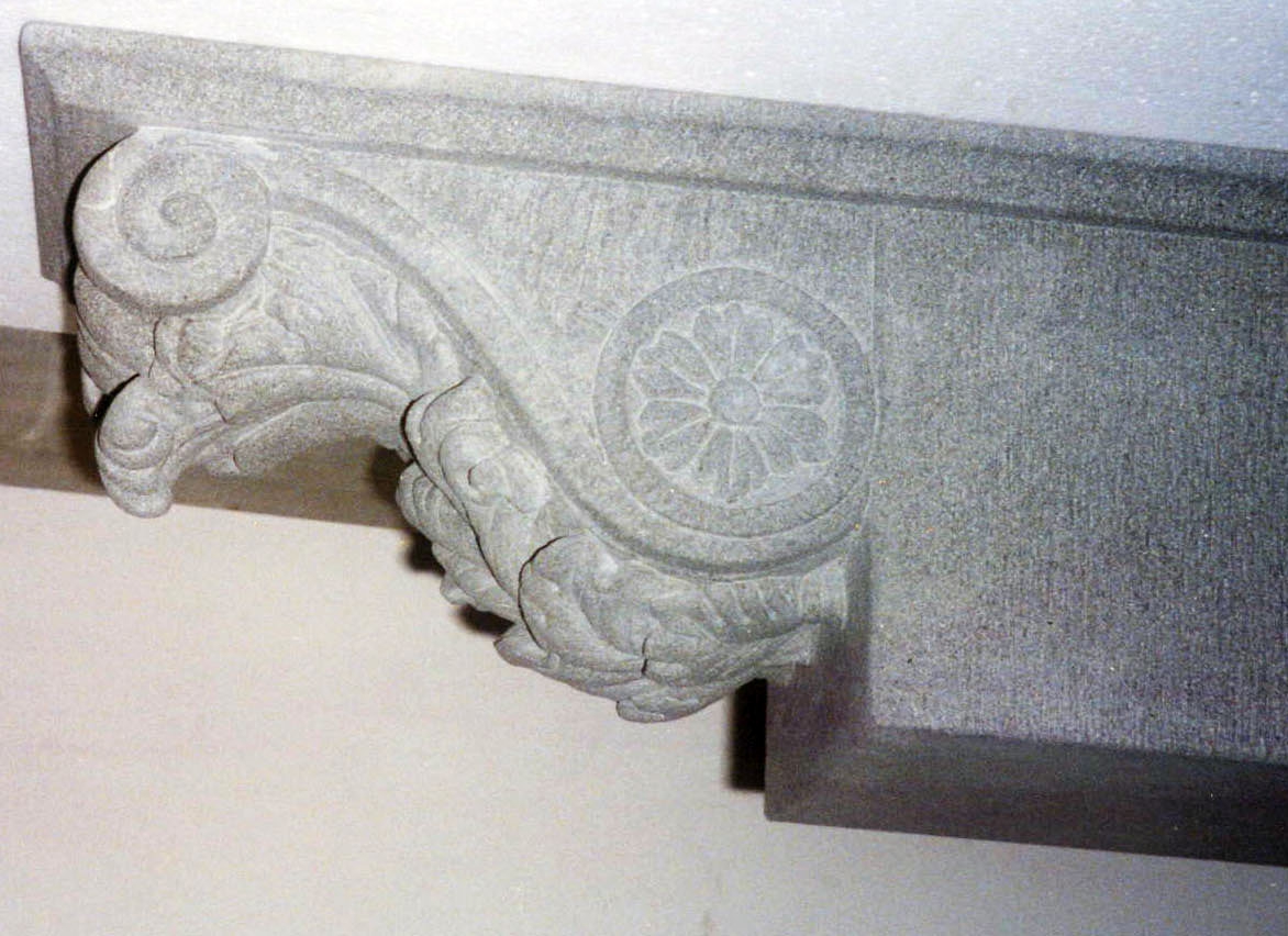 Shelve of pietra Macigno of Greve
